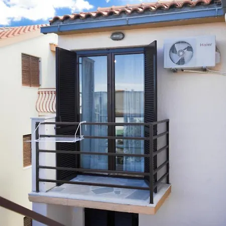 アパート Dragons Eye ロゴズニッツァ