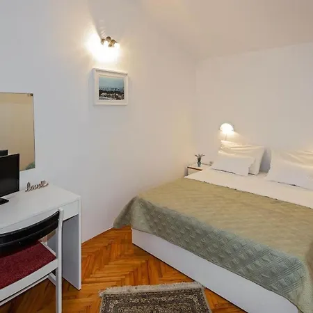 Apartment Dragons Eye Rogoznica