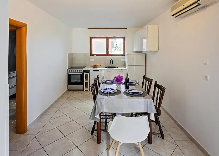 Dragons Eye * Rogoznica (Sibenik-Knin)